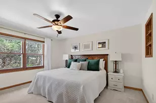 539 Beechwood Dr, Cedarburg, WI 53012 - Photo 5