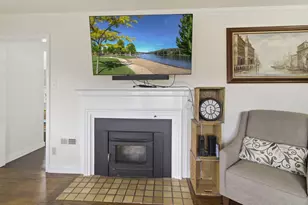 6711 W Howard Ave, Milwaukee, WI 53220 - Photo 19