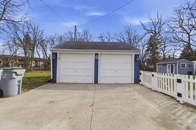 6711 W Howard Ave, Milwaukee, WI 53220 - Photo 51