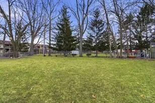 6711 W Howard Ave, Milwaukee, WI 53220 - Photo 45