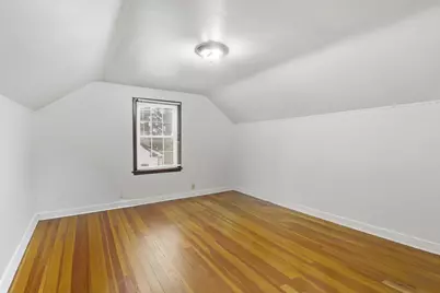 6711 W Howard Ave, Milwaukee, WI 53220 - Photo 29