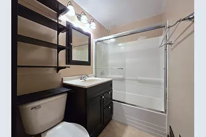 5207 S Lake Dr, Cudahy, WI 53110 - Photo 15