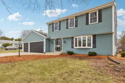 9936 N Concord Dr, Mequon, WI 53097 - Photo 3