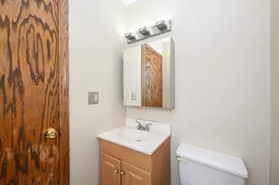 4738 S 26th St, Milwaukee, WI 53221 - Photo 11