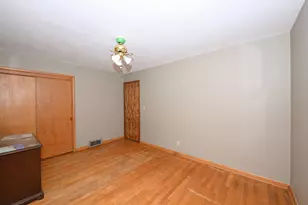 4738 S 26th St, Milwaukee, WI 53221 - Photo 15