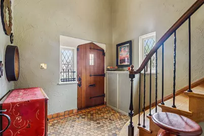 1618  Mountain Ave, Wauwatosa, WI 53213 - Photo 5