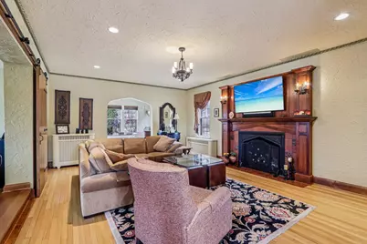 1618  Mountain Ave, Wauwatosa, WI 53213 - Photo 9