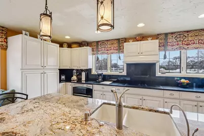 1618  Mountain Ave, Wauwatosa, WI 53213 - Photo 21