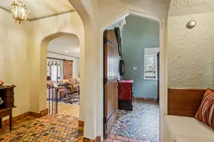 1618 Mountain Ave, Wauwatosa, WI 53213 - Photo 25