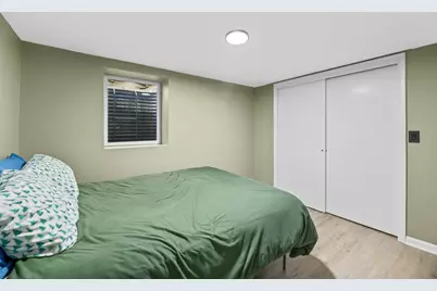 8126 W Glen Ave, Milwaukee, WI 53218 - Photo 19