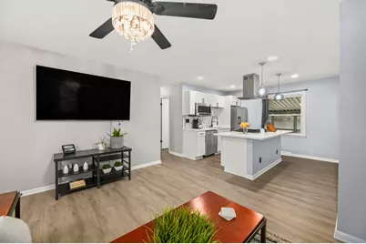 8126 W Glen Ave, Milwaukee, WI 53218 - Photo 5