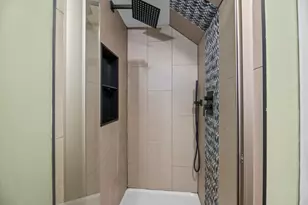 8126 W Glen Ave, Milwaukee, WI 53218 - Photo 21