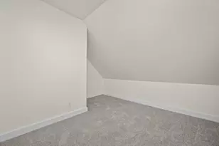 2873 N Dr William Finlayson St, Milwaukee, WI 53212 - Photo 13