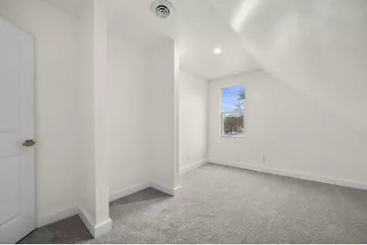 2873 N Dr William Finlayson St, Milwaukee, WI 53212 - Photo 17