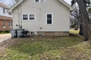 4628 W Leon Terrace, Milwaukee, WI 53216 - Photo 3