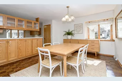 118  Harrogate Dr, Waukesha, WI 53188 - Photo 9