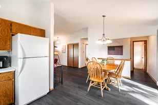 1507 Cherrywood Dr, Waukesha, WI 53188 - Photo 7