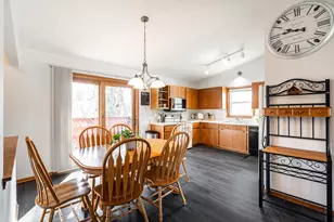 1507 Cherrywood Dr, Waukesha, WI 53188 - Photo 3