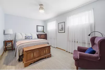 1028 S 7th Ave, West Bend, WI 53095 - Photo 7