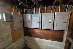 8239 W Oklahoma Ave, Milwaukee, WI 53219 - Photo 11