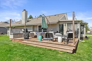 711 E Bridlewood Ln, Oak Creek, WI 53154 - Photo 41