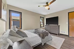 711 E Bridlewood Ln, Oak Creek, WI 53154 - Photo 19