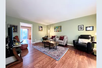 12558 N Woodland Dr, Mequon, WI 53092 - Photo 9