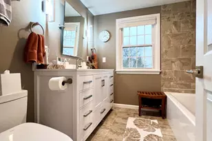 12558 N Woodland Dr, Mequon, WI 53092 - Photo 25