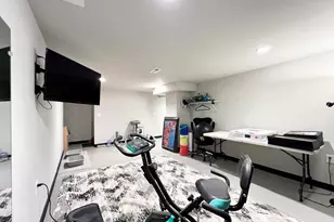 12558 N Woodland Dr, Mequon, WI 53092 - Photo 37