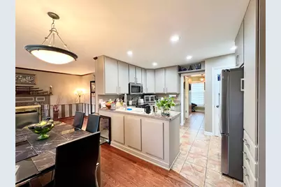 12558 N Woodland Dr, Mequon, WI 53092 - Photo 5