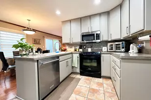 12558 N Woodland Dr, Mequon, WI 53092 - Photo 3