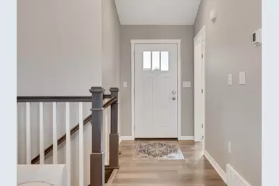 1721  Waxwing Ln, Holmen, WI 54636 - Photo 5