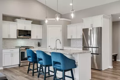 1721  Waxwing Ln, Holmen, WI 54636 - Photo 11