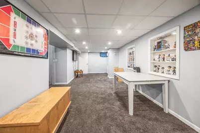 2242 W Carrington Ave, Oak Creek, WI 53154 - Photo 23