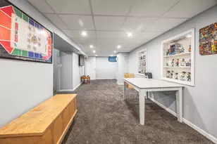 2242 W Carrington Ave, Oak Creek, WI 53154 - Photo 23