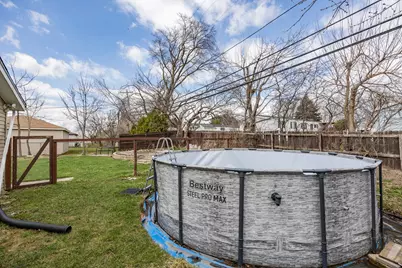 2242 W Carrington Ave, Oak Creek, WI 53154 - Photo 33