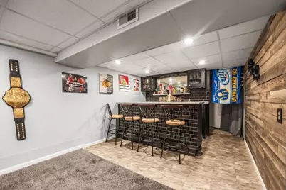 2242 W Carrington Ave, Oak Creek, WI 53154 - Photo 5