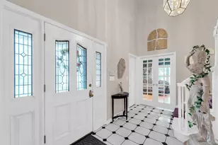 101 Lamplighter Ln, Racine, WI 53402 - Photo 7