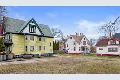 2610 N 10th St, Milwaukee, WI 53206 - Photo 25