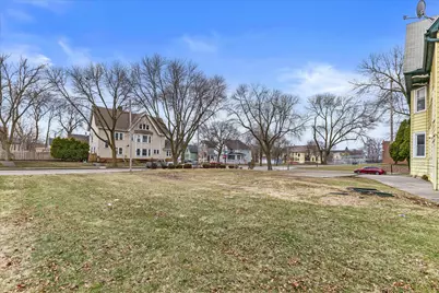 2610 N 10th St, Milwaukee, WI 53206 - Photo 27