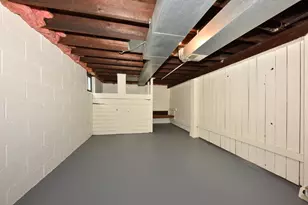 6633 W Lloyd St, Wauwatosa, WI 53213 - Photo 31