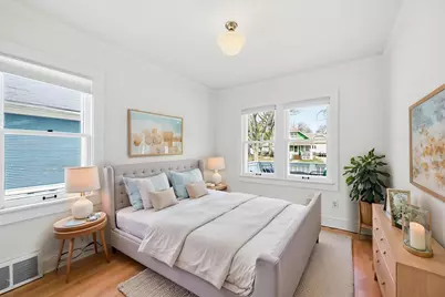 7031  St James St, Wauwatosa, WI 53213 - Photo 23