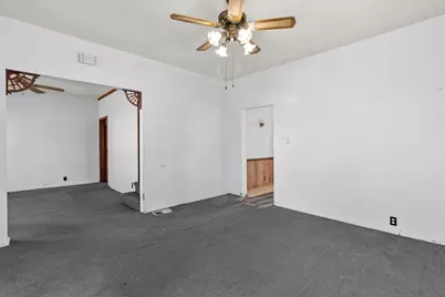 546  Sumner St, Genoa City, WI 53128 - Photo 5