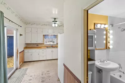 546  Sumner St, Genoa City, WI 53128 - Photo 7