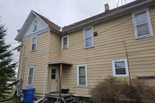 219 Emerald St, Watertown, WI 53098 - Photo 9