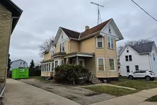 219 Emerald St, Watertown, WI 53098 - Photo 3