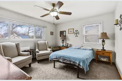 2636 S 50th St, Milwaukee, WI 53219 - Photo 15