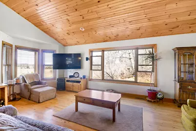 4008  Ridge Rd, Kewaskum, WI 53040 - Photo 7