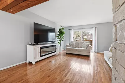 9228 N 70th St, Milwaukee, WI 53223 - Photo 3