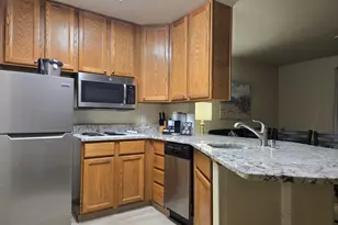 111 Center St, Lake Geneva, WI 53147 - Photo 5